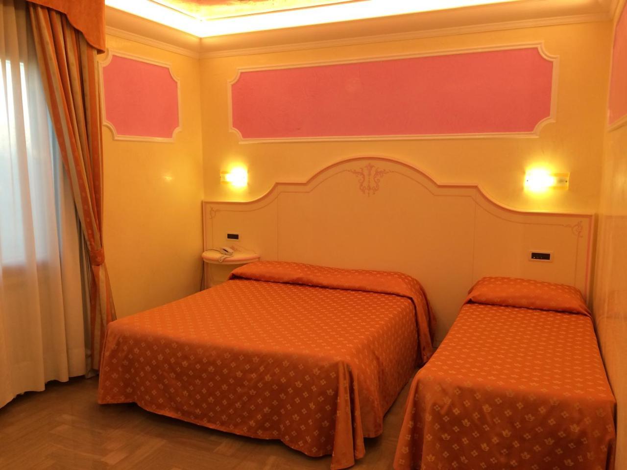 Locanda Zabotto Campagna Lupia Екстер'єр фото